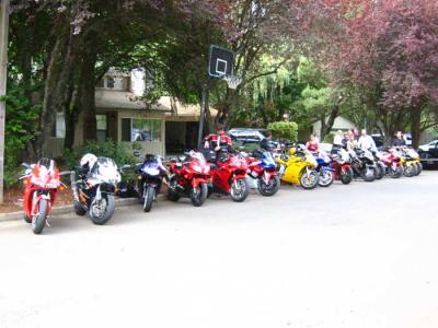 bikes-at-r1s-house.jpg