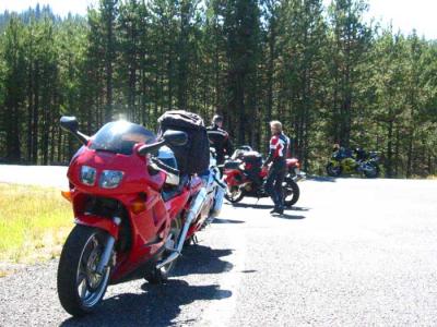 stop-at-accident-spot.jpg