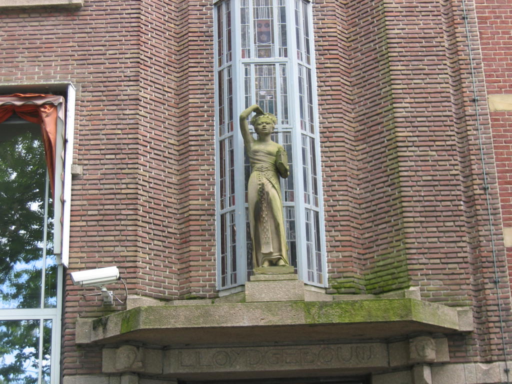 lloyd gebouw