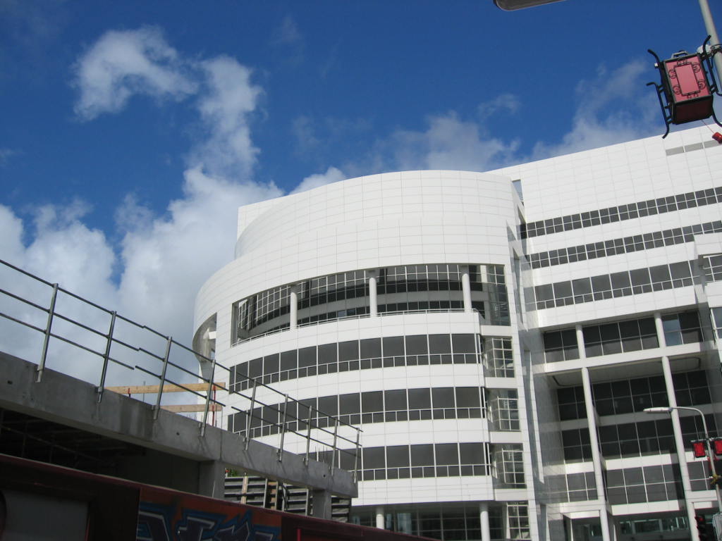 de nieuwe stadhuis