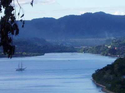 Port Vila bay1