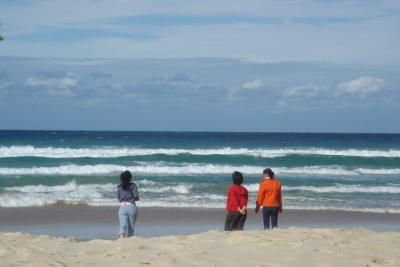 , veni and Linda