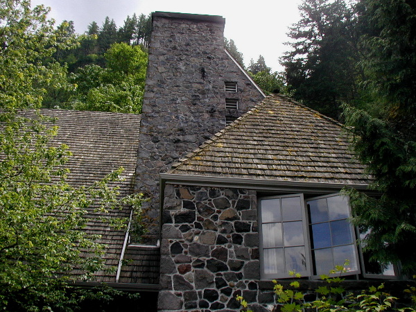 Multnomah Falls Lodge