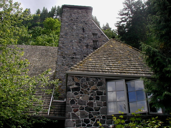 Multnomah Falls Lodge