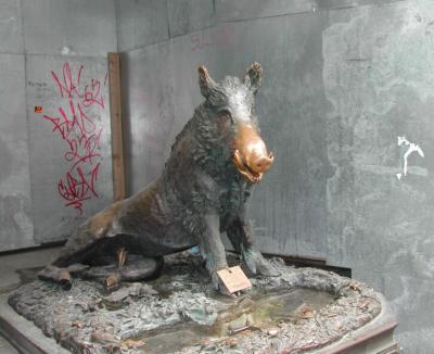 u18/pazzarello/medium/8290387.DSCN0540boar.jpg