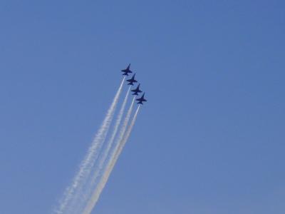 Red-White-Blue Smoke Trails