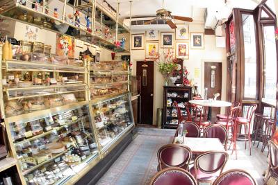 cafeLalo2.jpg