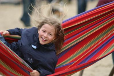 Swinging hammock