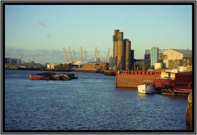 u18/seebee/medium/20466856.2001_10_31_005_Boat_Yard.jpg