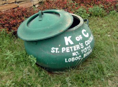 u18/serenab/medium/32998070.RecyledTyre.jpg