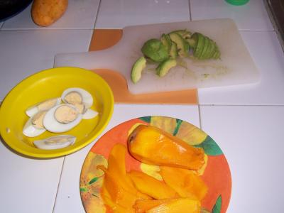 mangos & avocados. I need to go live there & eat like this everyday.