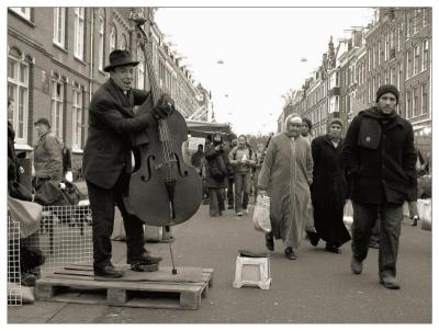 the street musician~not for voting~