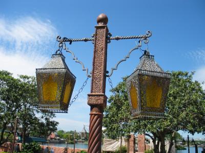 Epcot: Lamps near Morocco