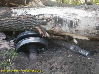 u18/trailryder/medium/43134670.brokenaxleset.jpg