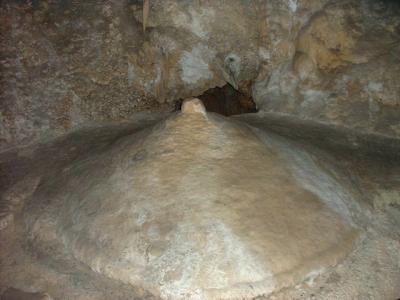 Cave boob