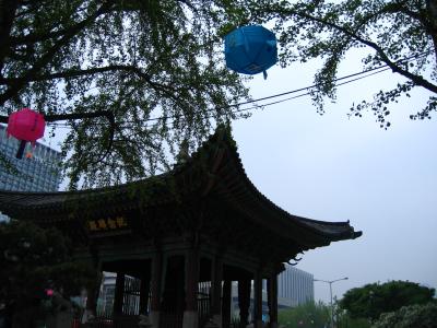 Biguk pavilion in Gwanghwamun