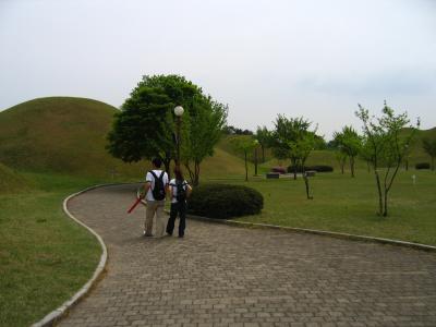 Path through Daereungwon Tomb Park