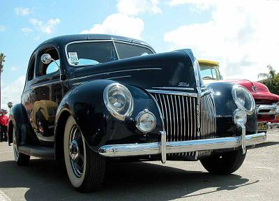 1939 Ford deluxe coupe
