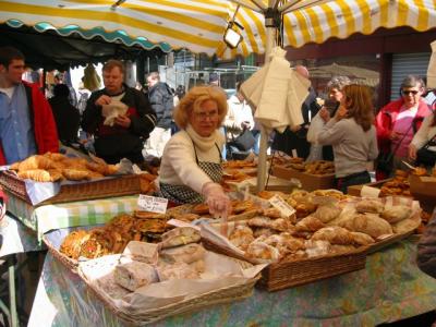 103_Bread Lady.jpg