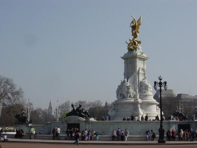 u19/curtlarson/medium/16993783.buckinghamfountain.jpg