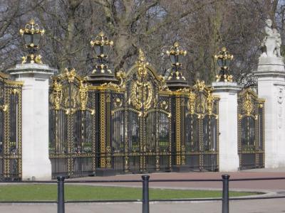 green park gates.jpg