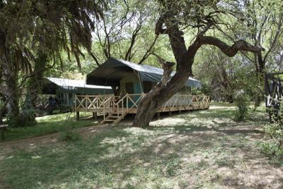 Larsen's Tented Camp