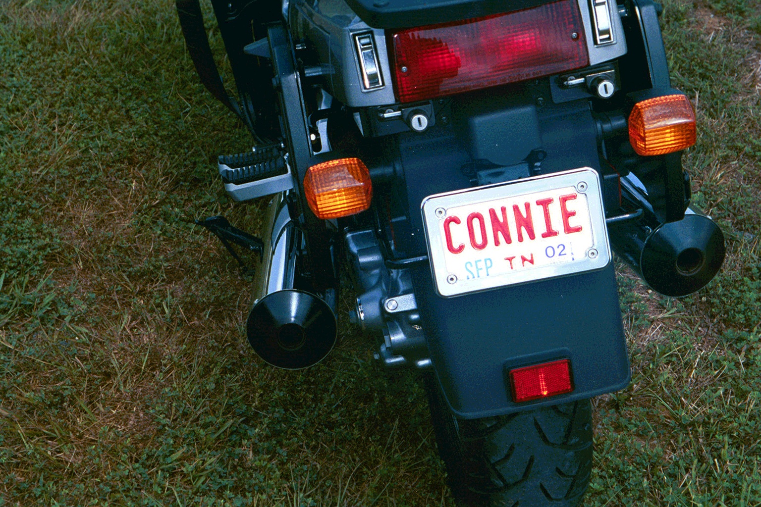 GIVI BAG MOUNT5.jpg