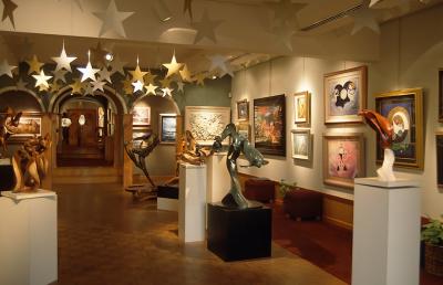 8-23 A Gallery in Lahaina
