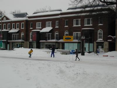 Cross Country Skiing on Connecticut Ave.