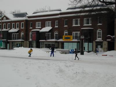 Cross Country Skiing on Connecticut Ave.