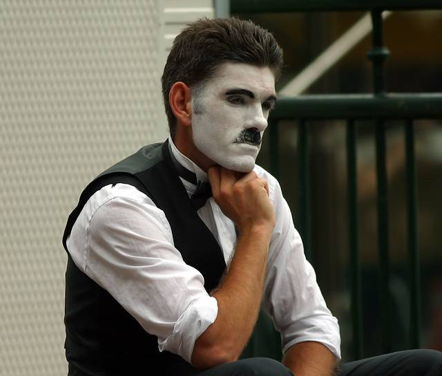 Chaplin busker