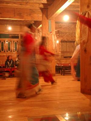 Tibetan Dance in Family Visit 2
