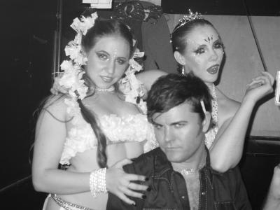 Dsc06169.jpg Scott Weaver and his work of the evening He can be reached at Hysteric Glamour 704-334-4888
