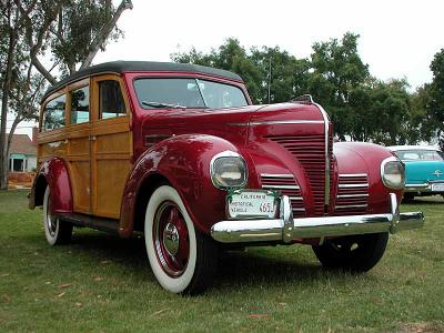 Plymouth woodie