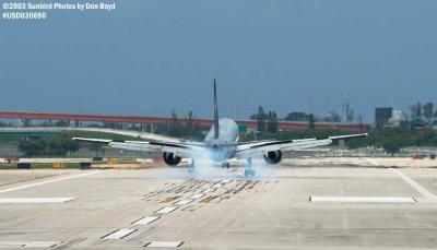 United Airlines B757-222 aviation stock photo #4960