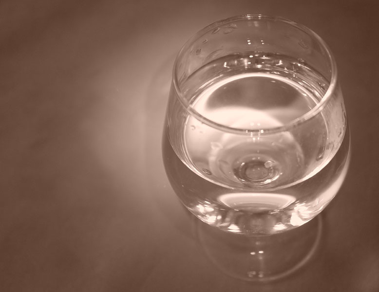 <B>Water, Glass, Light</b><br><font size=1>by bbzippo</font>