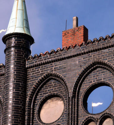 Lubeck-Tower and Wall 665.jpg