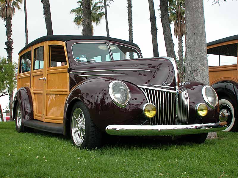1939 Ford DeLuxe  woodie