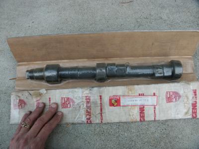 SOLD! Early 911 Solex Center Lube Camshaft  (pn 901.105.110.01)  SINGLE, NOT A PAIR