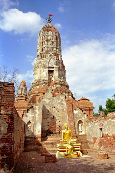 Wat Lokayasutharam