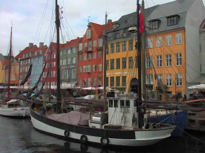 Kanals in Copenhagen.jpg