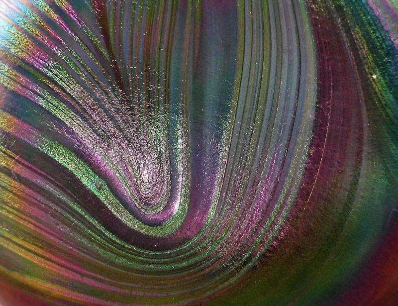 Iridescent glass (*)