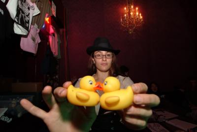 DRESDEN DOLLS @ THE EL REY THEATER 11/19/04