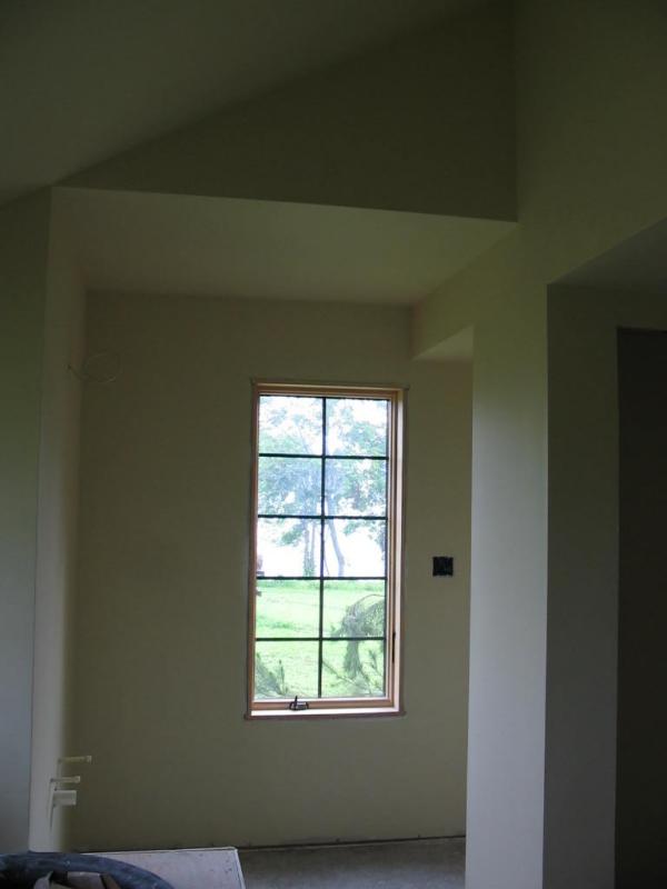 Gus has been very busy painting - heres the master bath in Navajo White