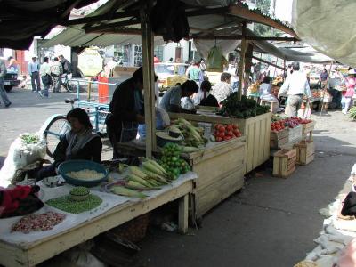 Bunter Sonntagsmarkt in Ibarra