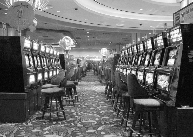 Where are all the gamblers? (Harrahs Cherokee)