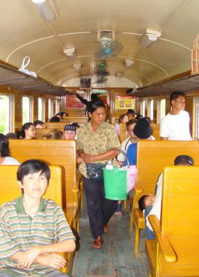 u20/jsearl_098/medium/9306057.TrolleyService.jpg