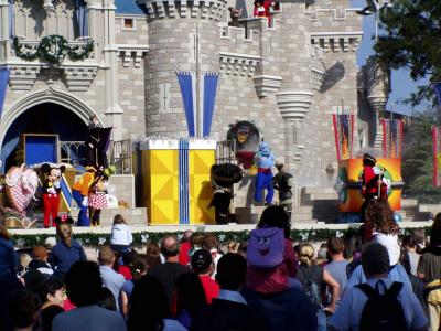 Live Show at Cinderella's Castle 12/20/2002  Oly C-720