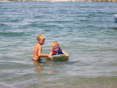 Zak & MJ, Havasu 9/02