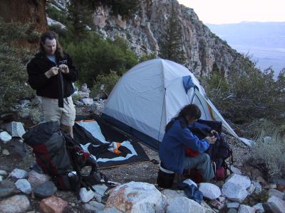Split Mountain: Setting up the round campsite.